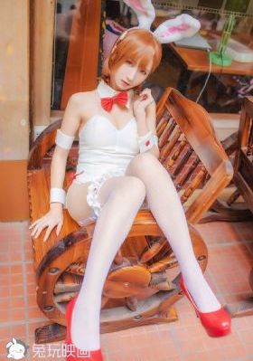 文颂娴三级